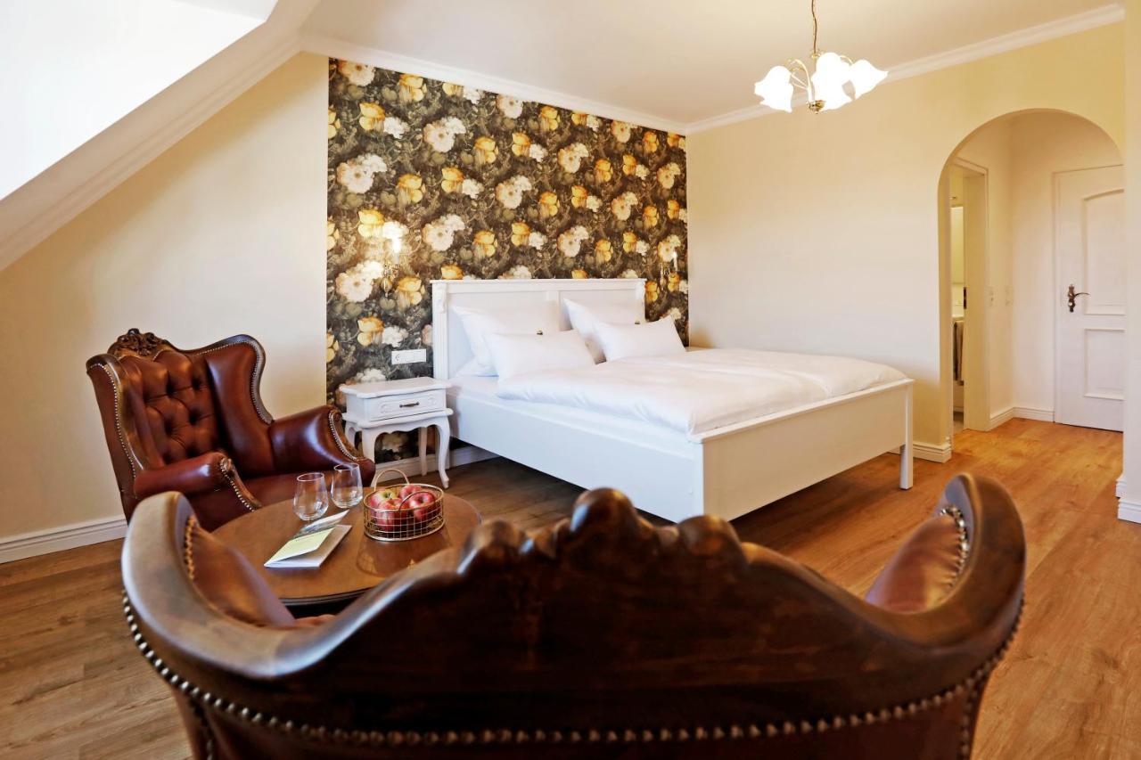 Weinquartier Minges Hotel Kirrweiler  Kültér fotó